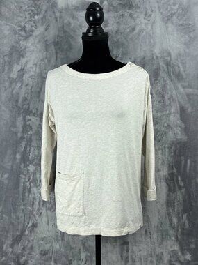 J Jill Top Women's Sz S Light Beige 3/4 Sleeve Shirt Pearl Buttons On Shoulder